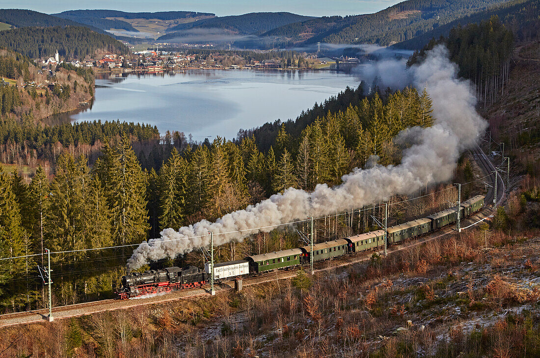 View over the Titisee with Drei-Seen-Bahn (historic steam train), Southern Black Forest, Black Forest, Baden-Wuerttemberg, Germany, Europe