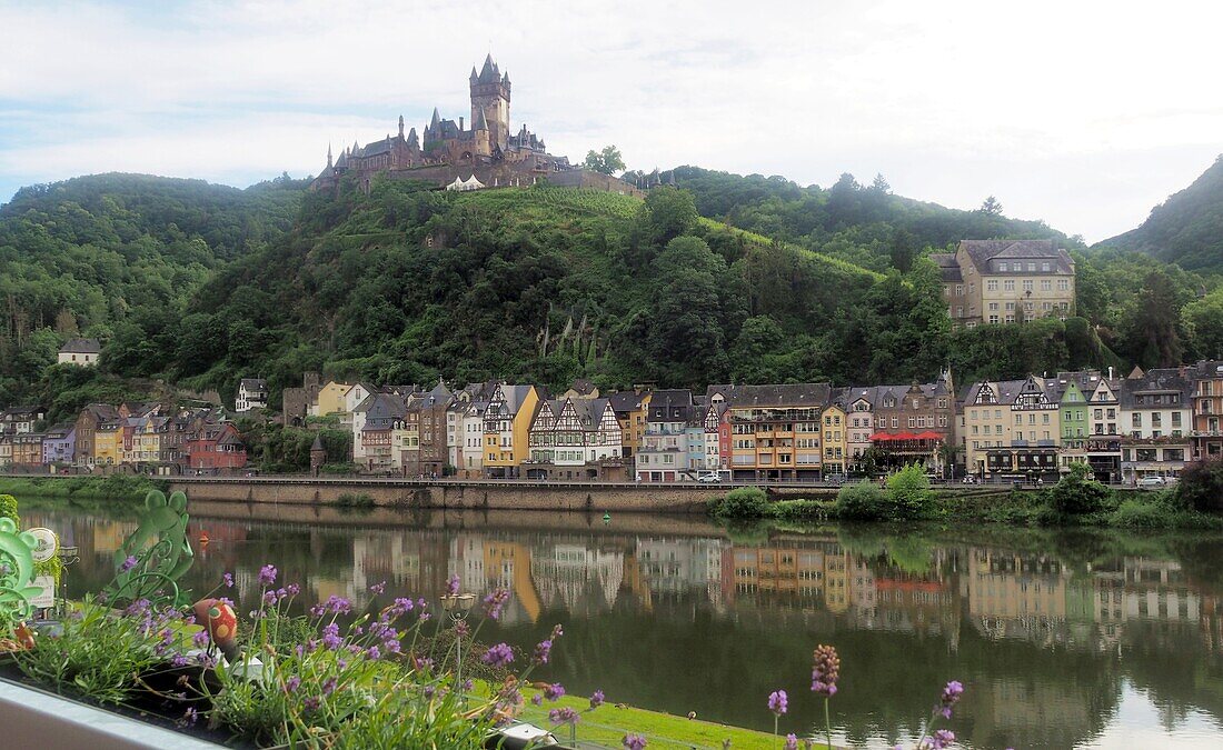 View over Cochem with Reichsburg, on the Moselle, Rhineland-Palatinate, Germany