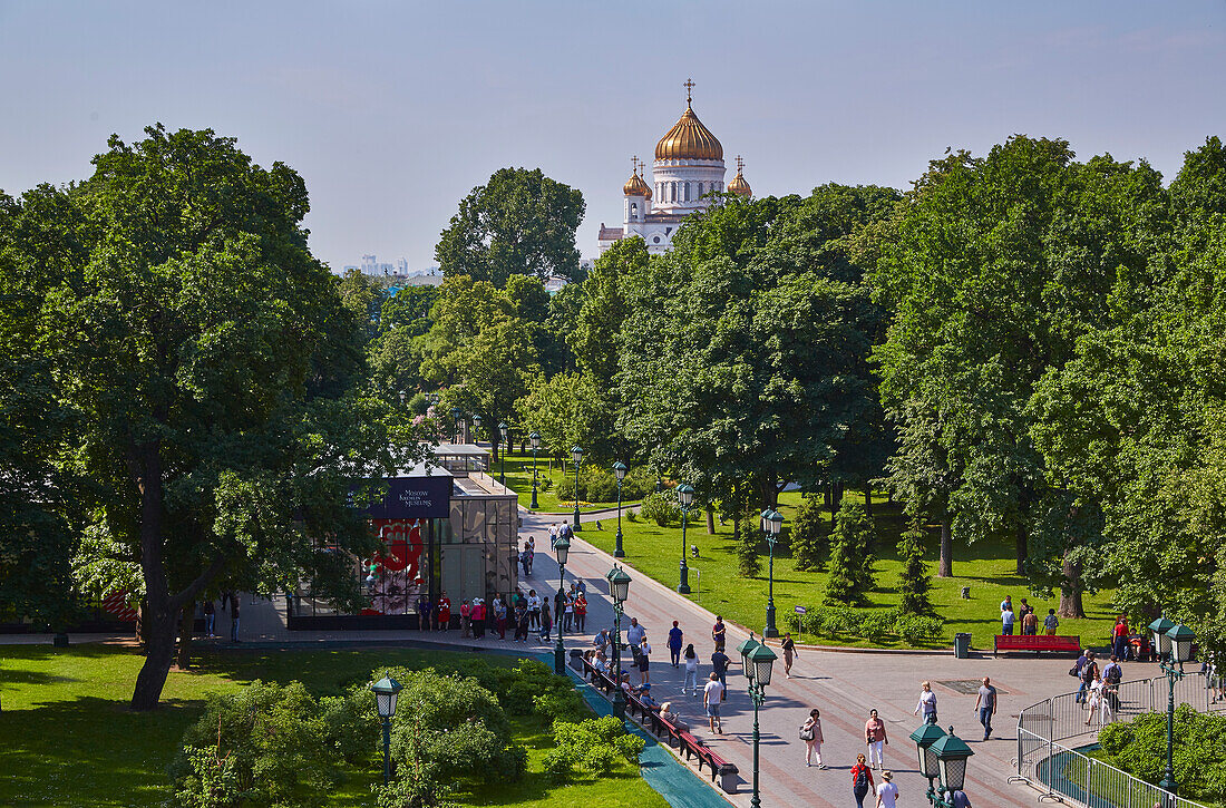 Alexander Garden on the western wall of the Kremlin in Moscow, Moskva, Moscow-Volga Canal, Russia, Europe