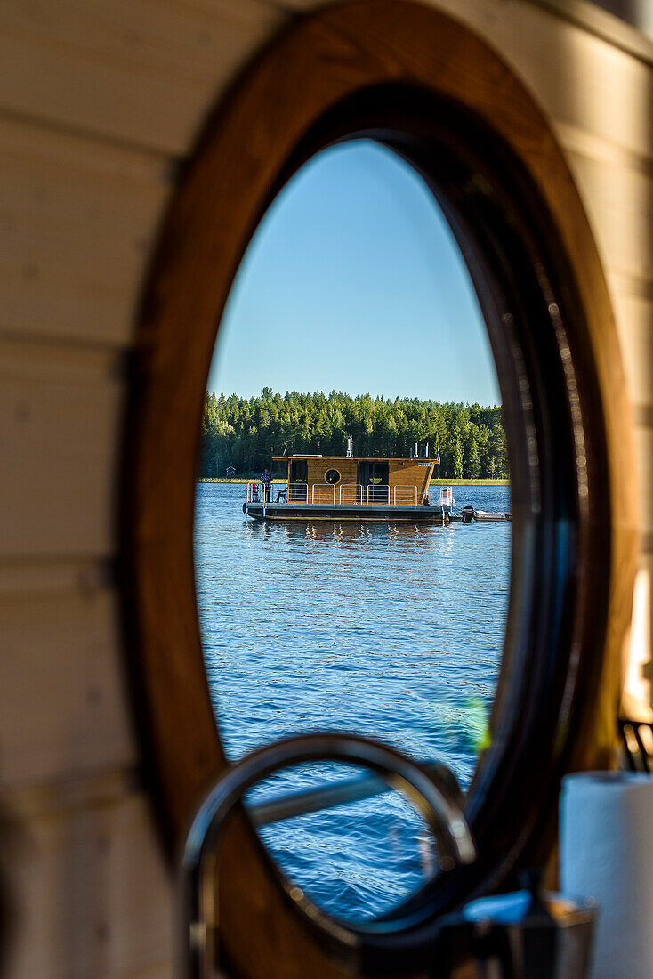 Houseboat trip with rented houseboat, Jyväskylä, Finland