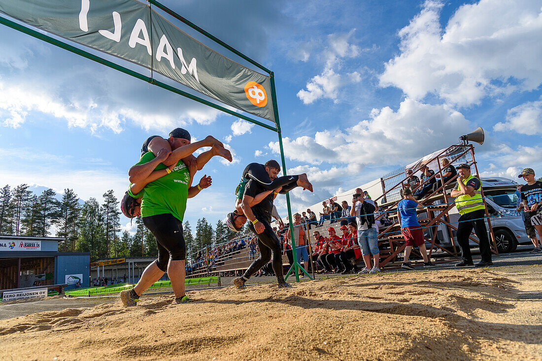 World Championships in Women’s Carrying, Sonkajärvi, Finland