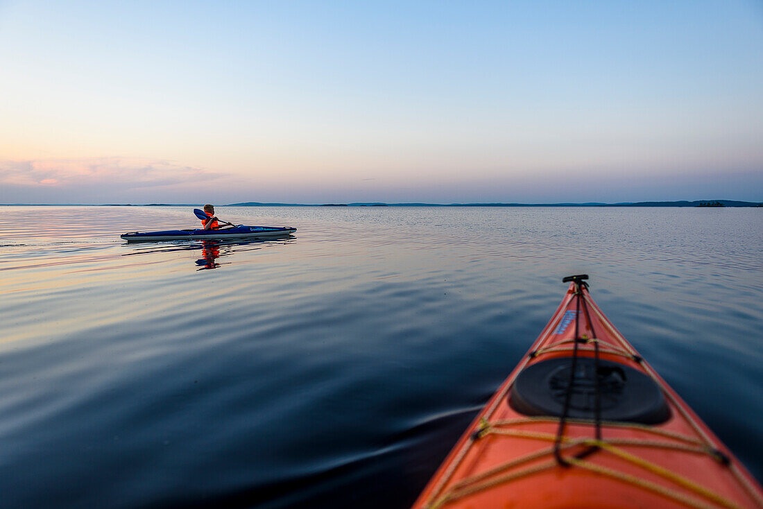 Boote am Pielinen See, Finnland