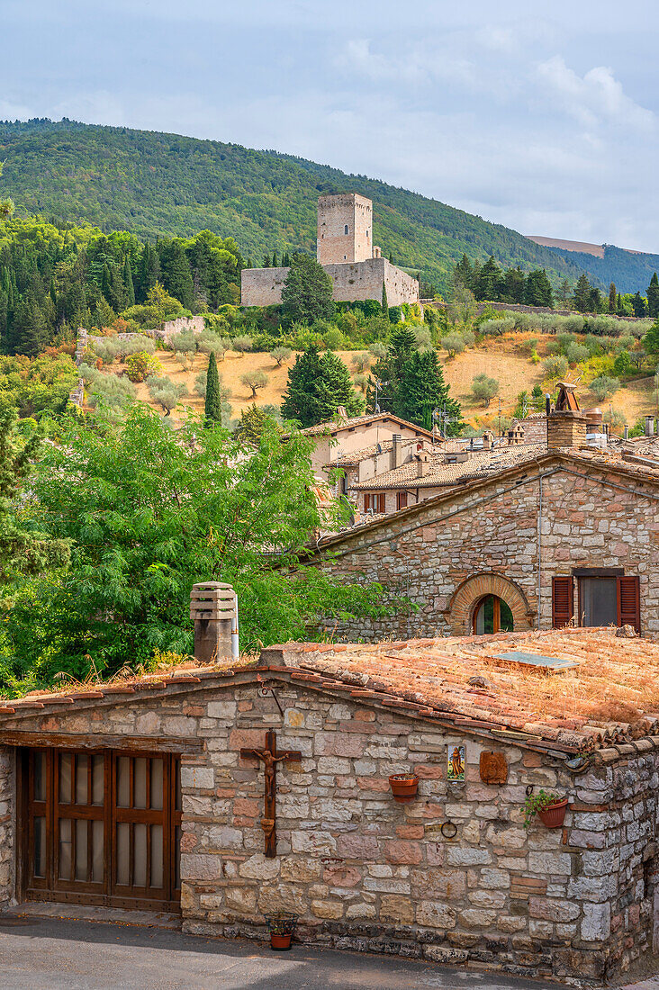 Blick zur Burg Rocca Minore in Assisi, Provinz Perugia, Umbrien, Italien
