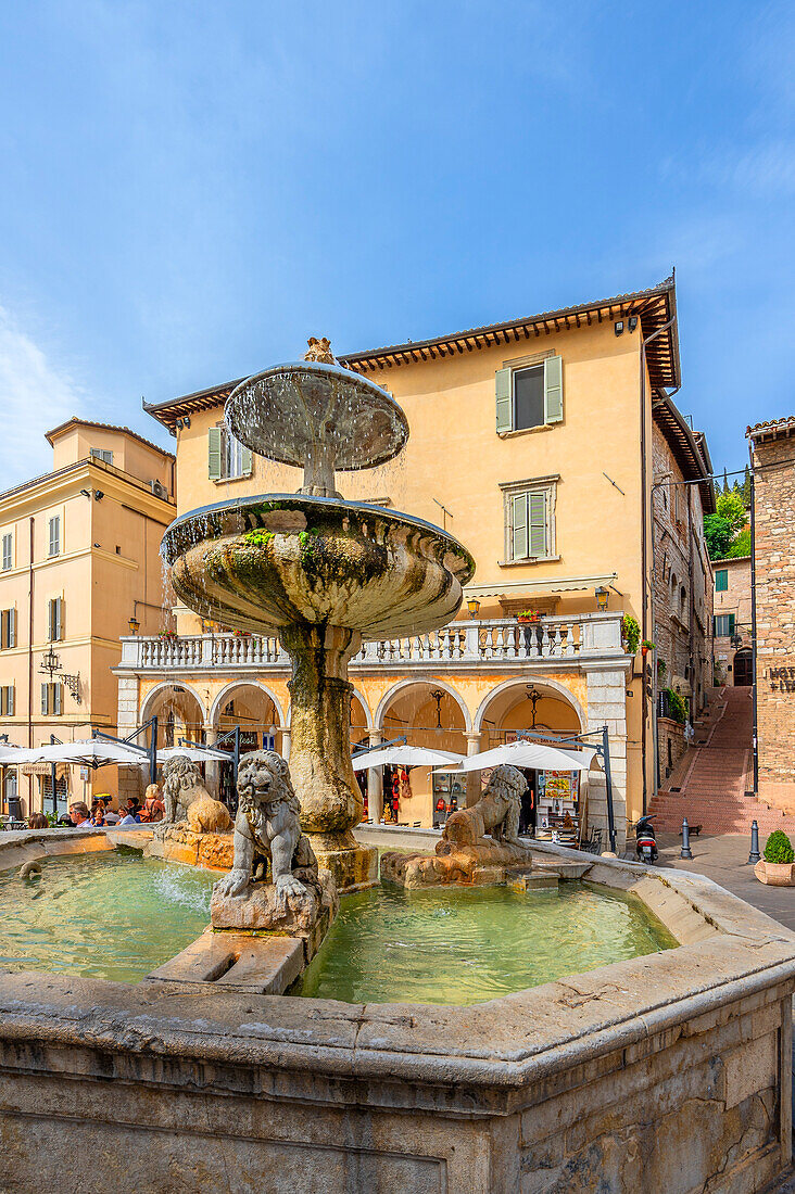Piazza del Comune in Assisi, Perugia Province, Umbria, Italy