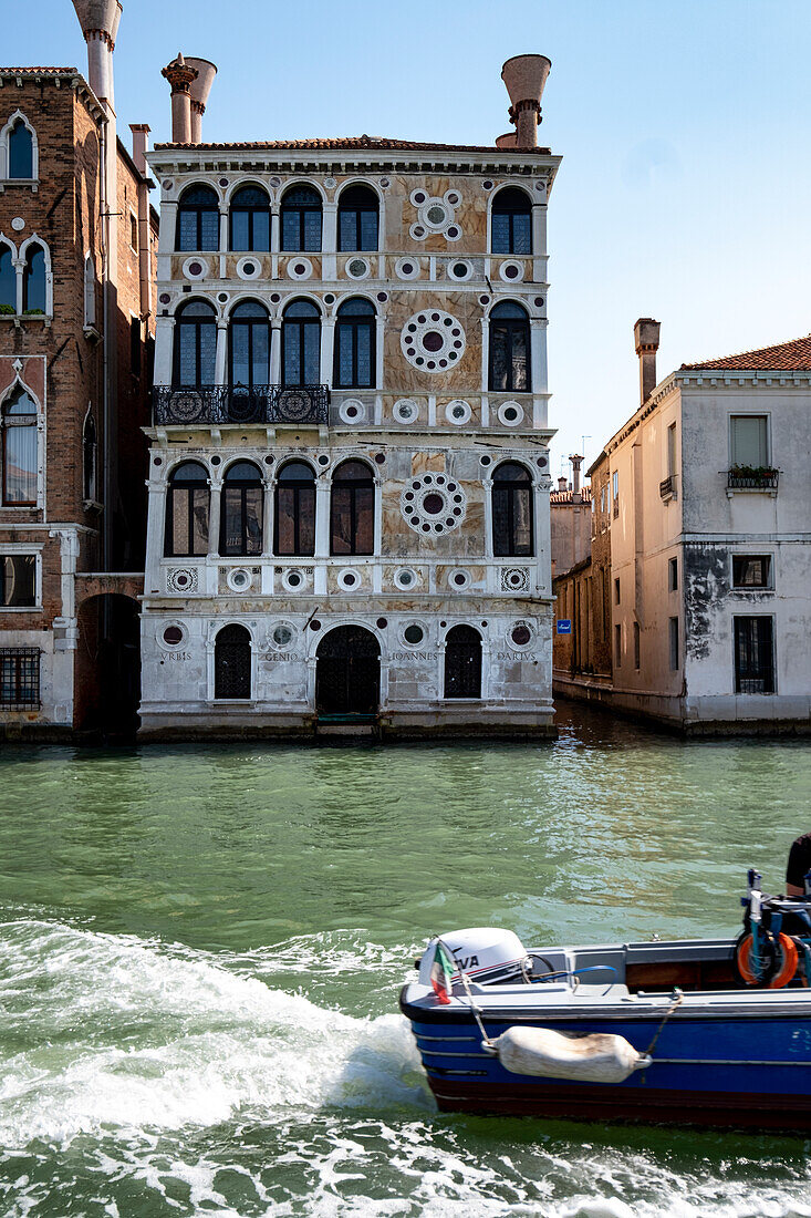 View of the Palazzo Dario on the Grand Canal, Venice, Veneto, Italy, Europe