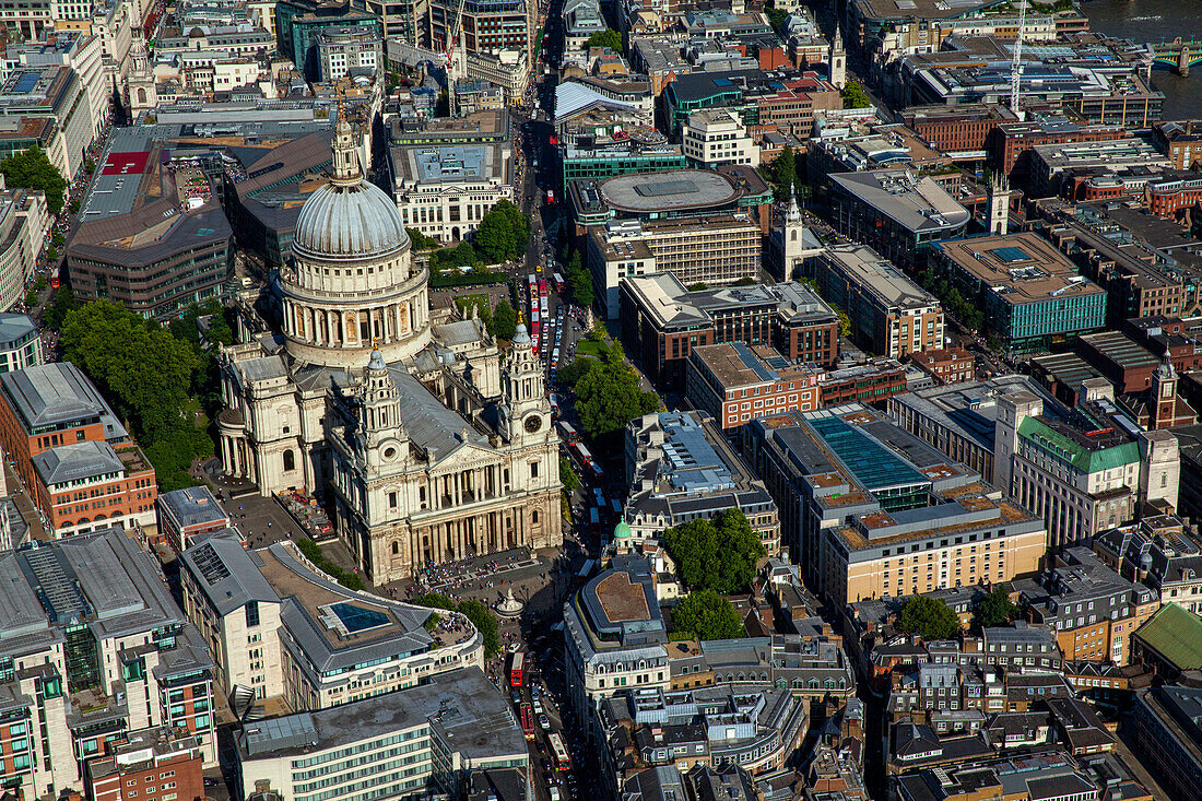 UK, London, Aerial view of St Paul's Cathedral