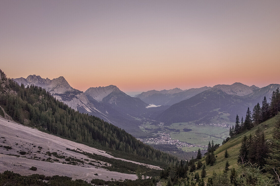 Ascent from Ehrwald through the Gamskar to the Zugspitze in the first morning light, Wetterstein