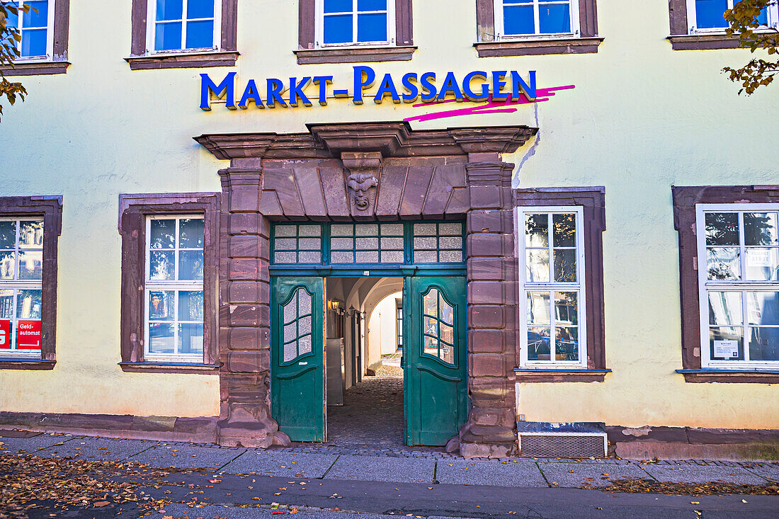 Markt-Passagen am Markt in Hildburghausen, Thüringen, Deutschland