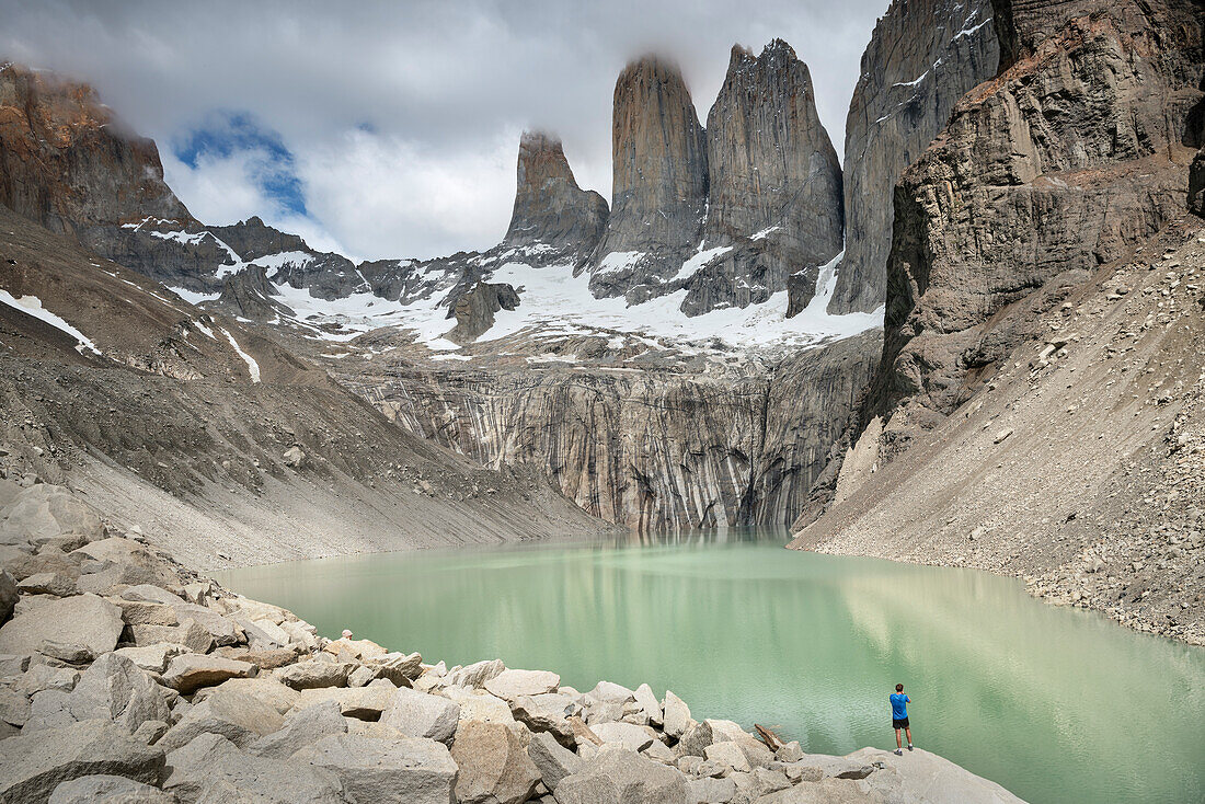The granite columns of the Torres del Paine mountain massif, Lago Torres, Torres del Paine National Park, Patagonia, Última Esperanza Province, Chile, South America