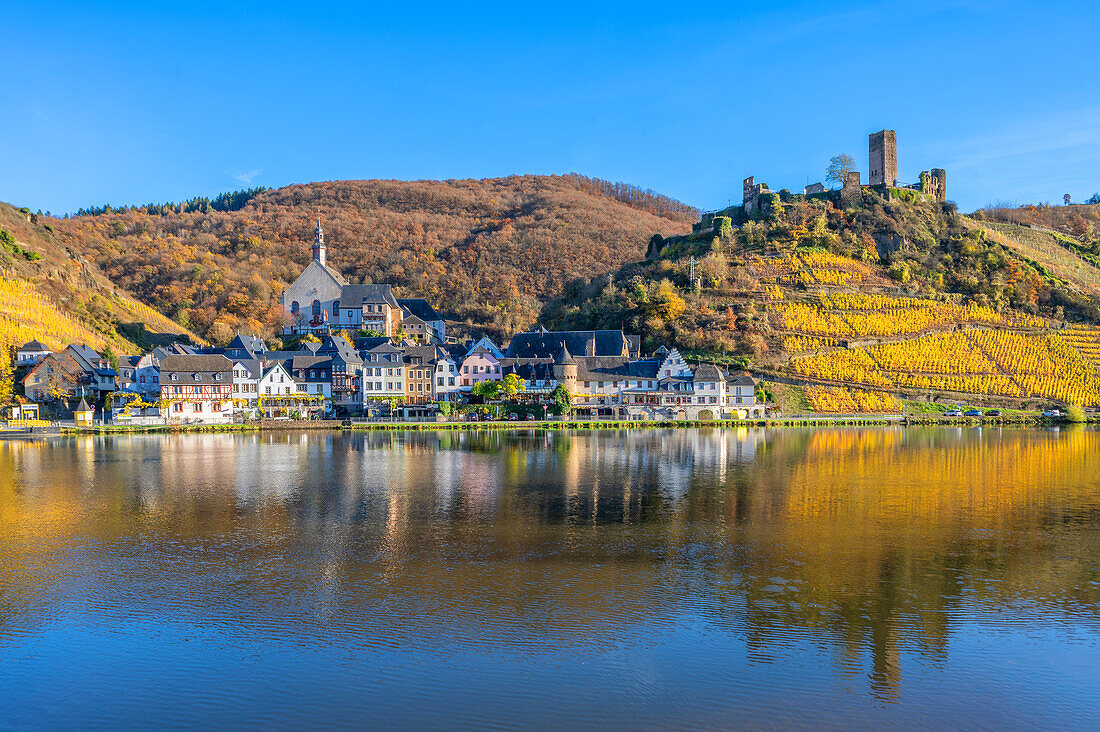 Beilstein with the Metternich castle ruins, Moselle, Rhineland-Palatinate, Germany