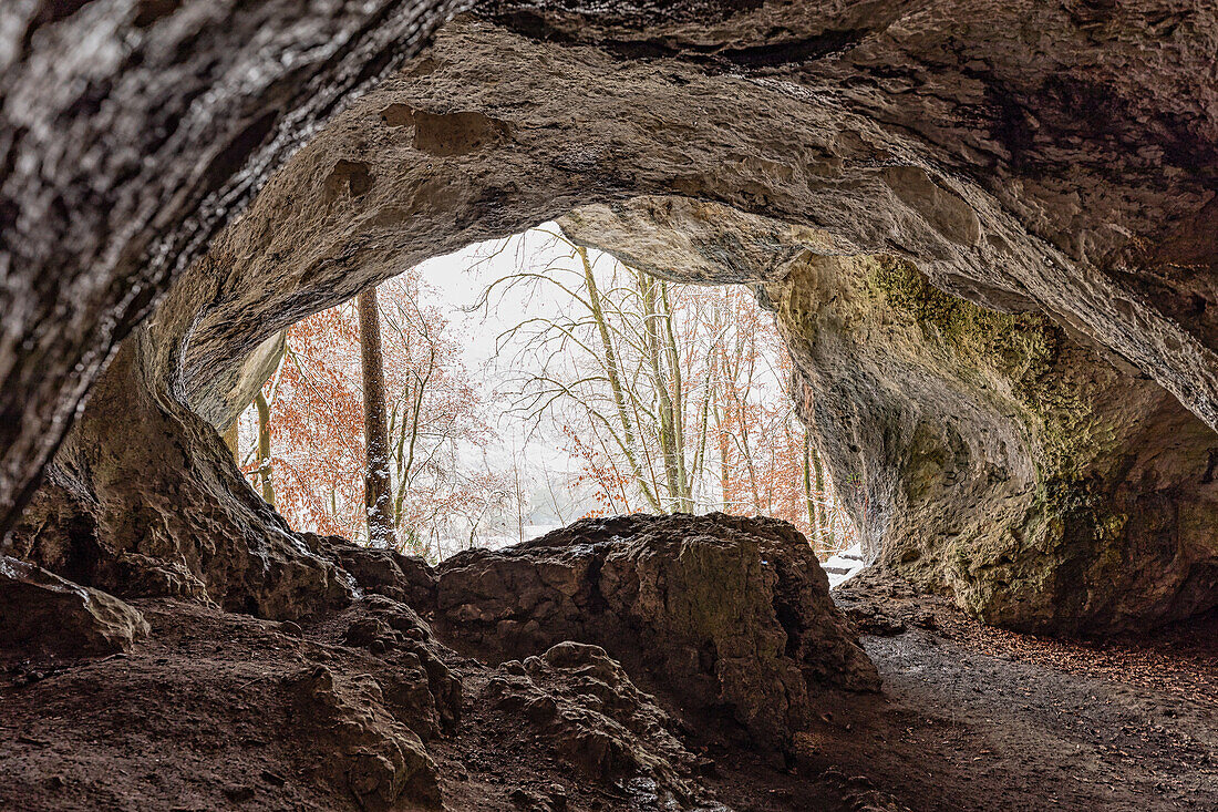 Winter bei den Klausenhöhlen bei Essing, Altmühltal, Kelheim, Niederbayern, Bayern, Deutschland, Europa