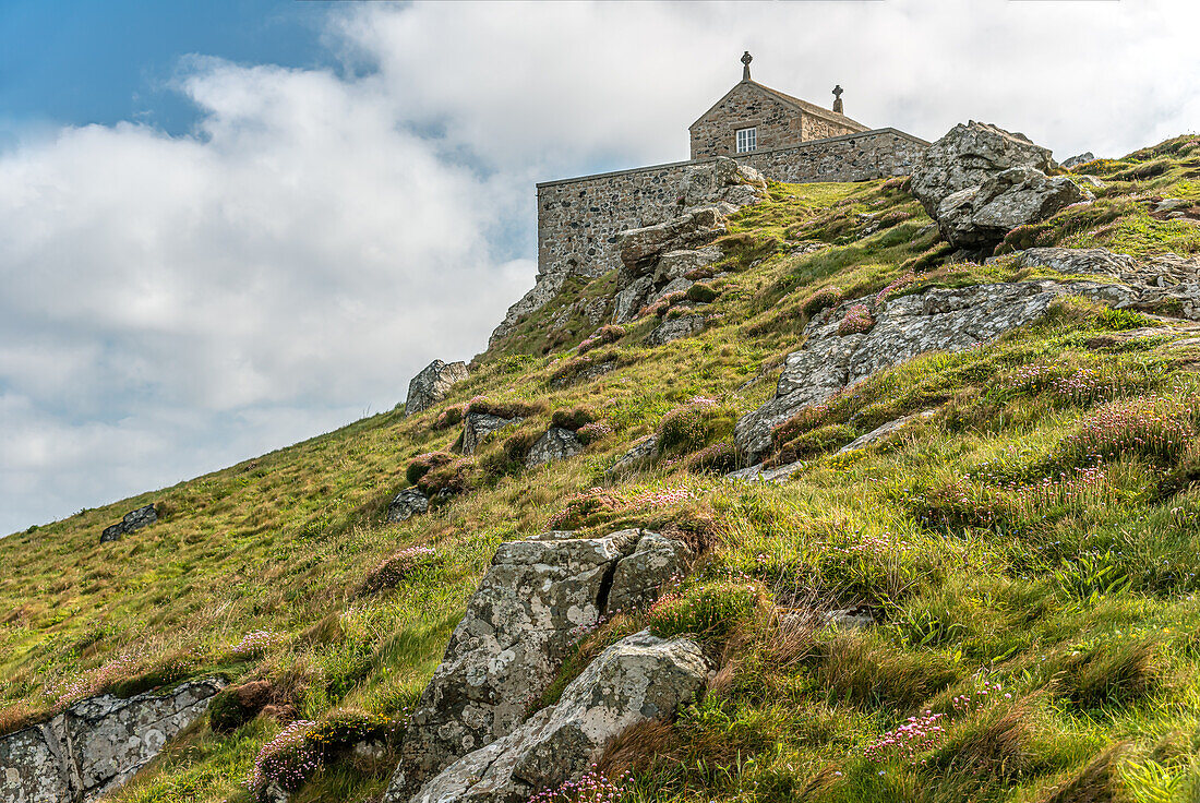 Alte St.-Nikolaus-Kapelle auf der The Island Halbinsel, St.Ives, Cornwall, England, UK