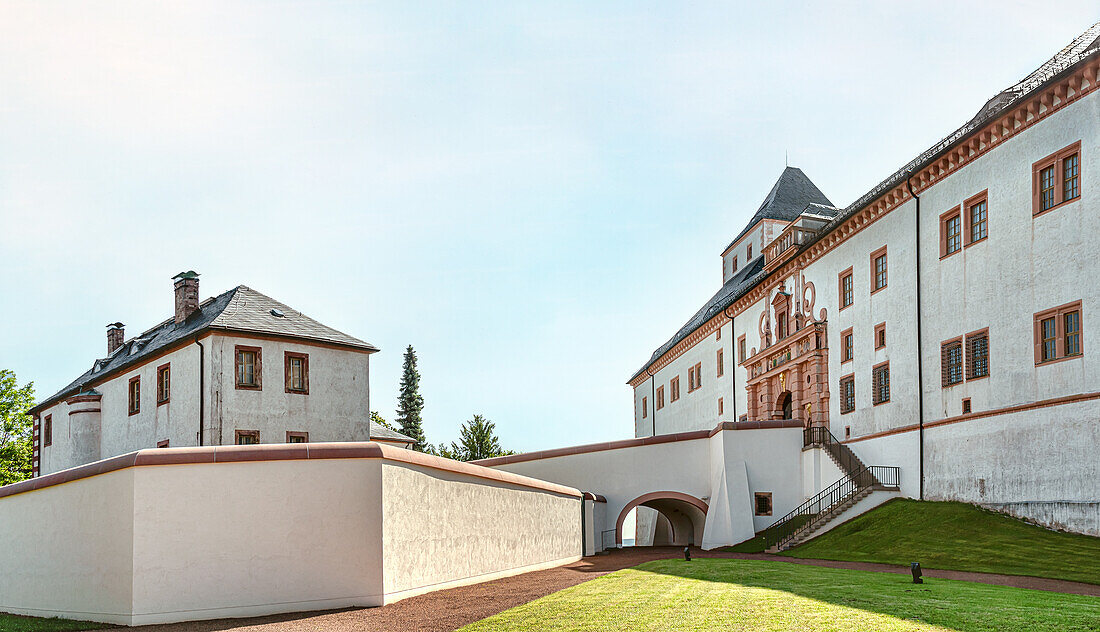Nordtor von Schloss Augustusburg in Sachsen, Deutschland