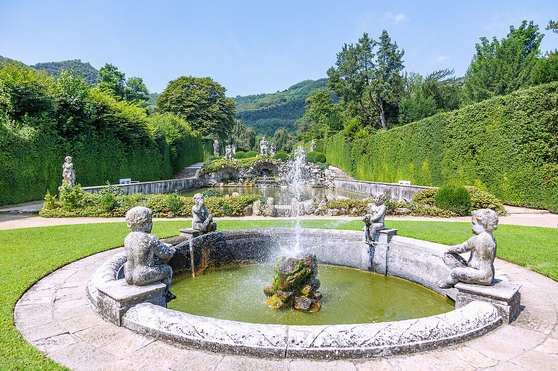 Giardino Monumentale di Valsanzibio, Fontana dell'Iride or dell'Arcobaleno