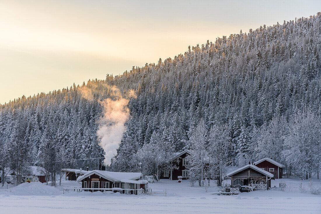 Sauna and guesthouse Immelkartano in Levi, Finland