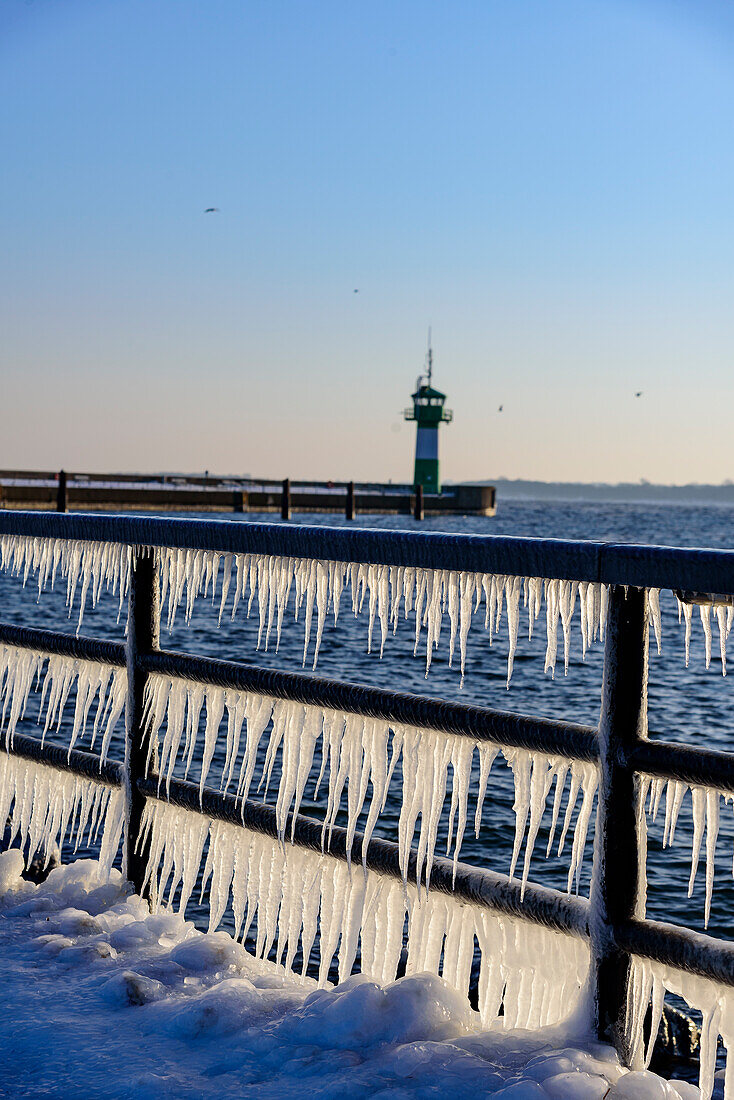 Veristes railing, pier light in the background, Travemünde, Bay of Lübeck, Schleswig Holstein, Germany