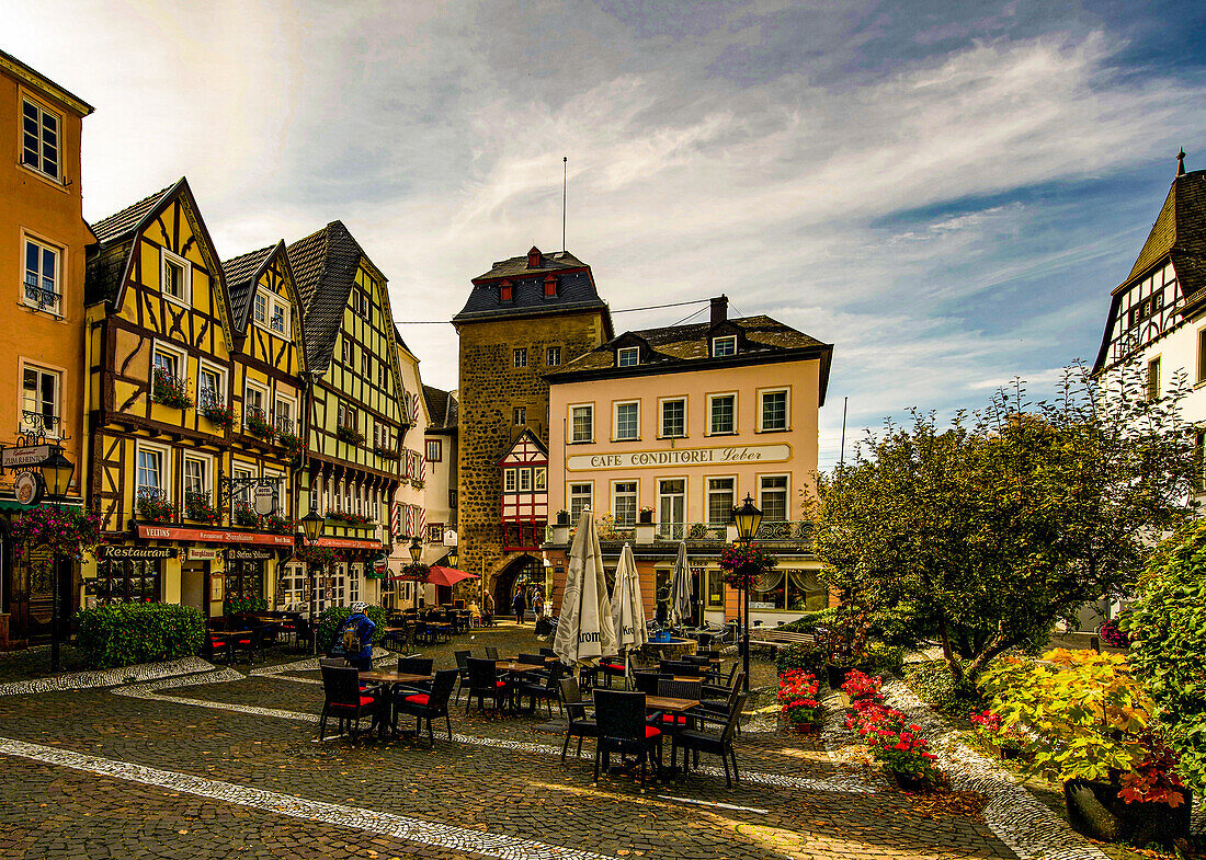 View to the Rheintor at Burgplatz in Linz am Rhein, Neuwied district, Rhineland-Palatinate, Germany