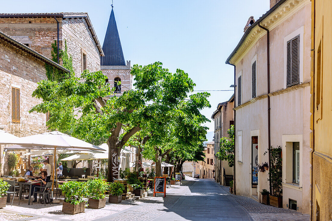 Spello; Piazza Matteotti