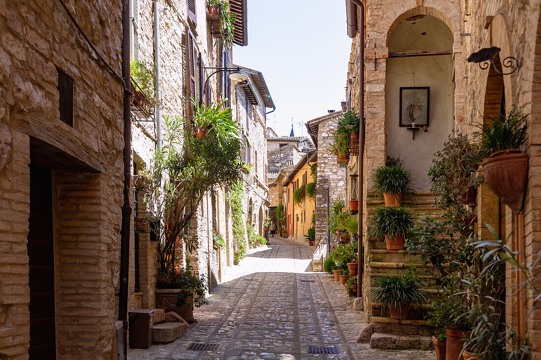 Spello; Via Torri di Properzio