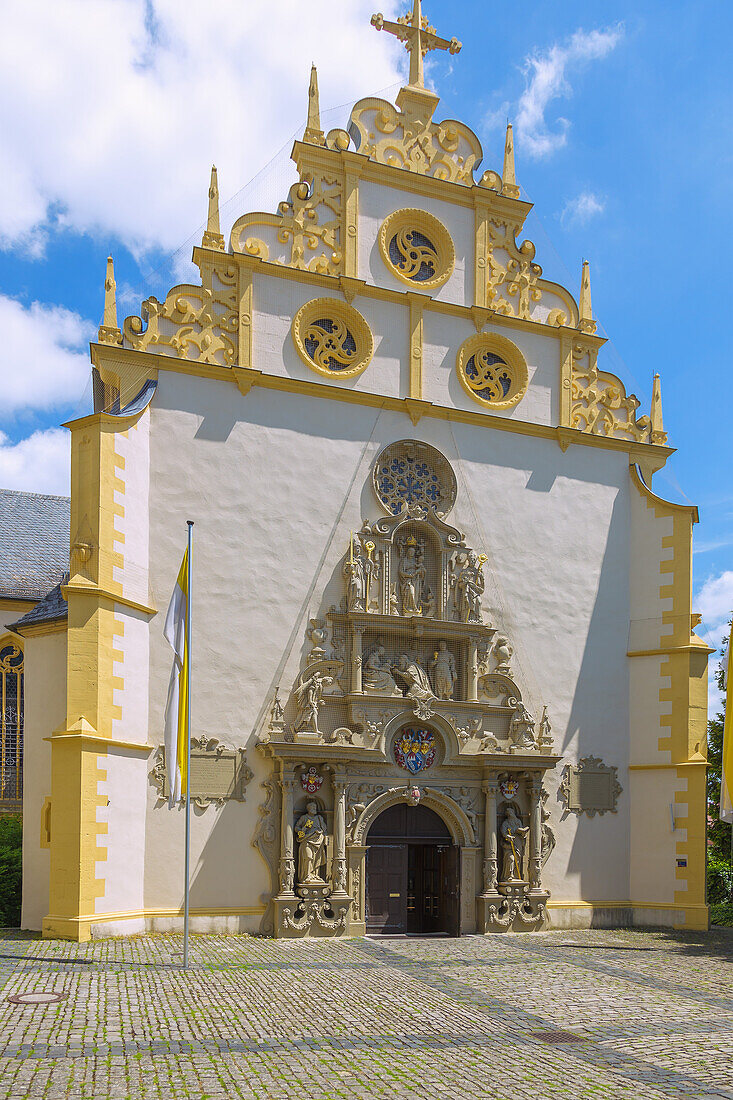 Dettelbach; Wallfahrtskirche Maria im Sand; Portal, Bayern, Deutschland