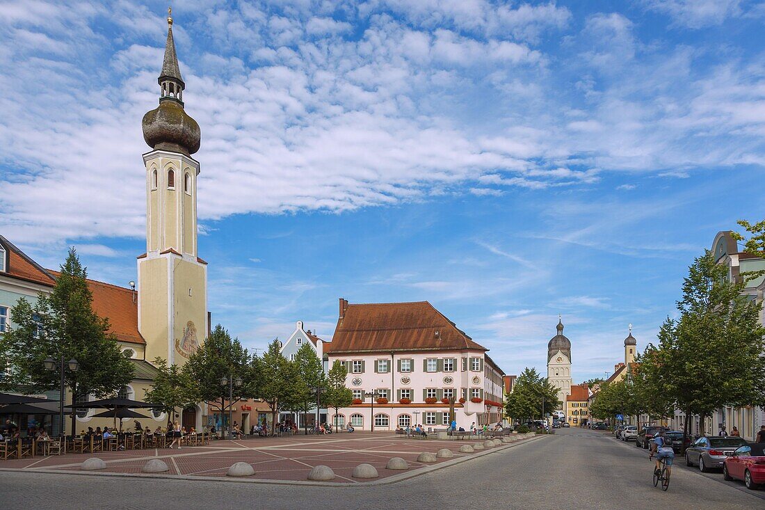 Erding, Schrannenplatz, Frauenkircherl, Rathaus, Schöner Turm, Bayern, Deutschland
