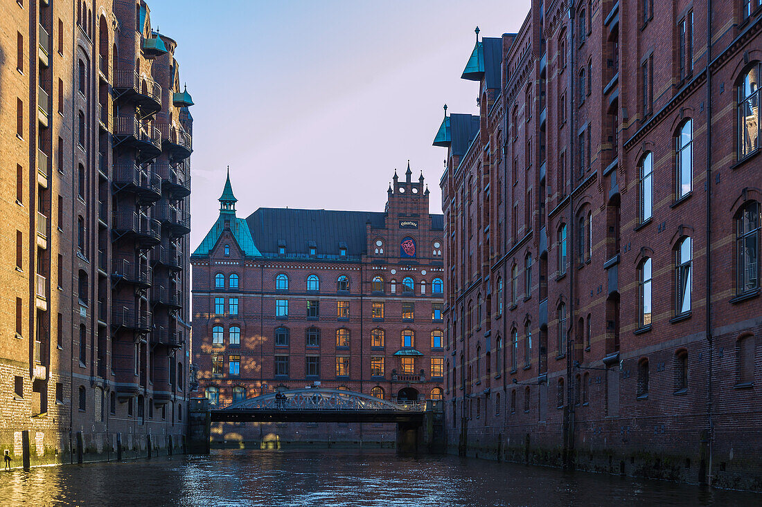 Hamburg, Speicherstadt, Sandtorkai, Sandthorquaihof, Norddeutschland, Deutschland