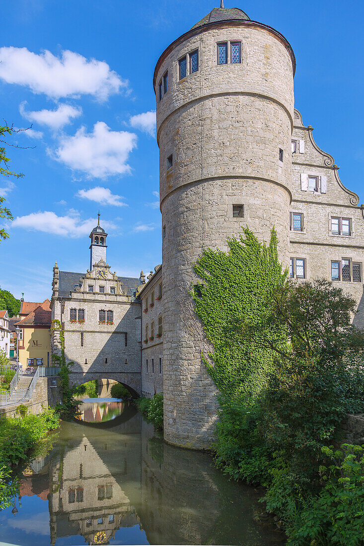 market wide; main gate; Black Tower