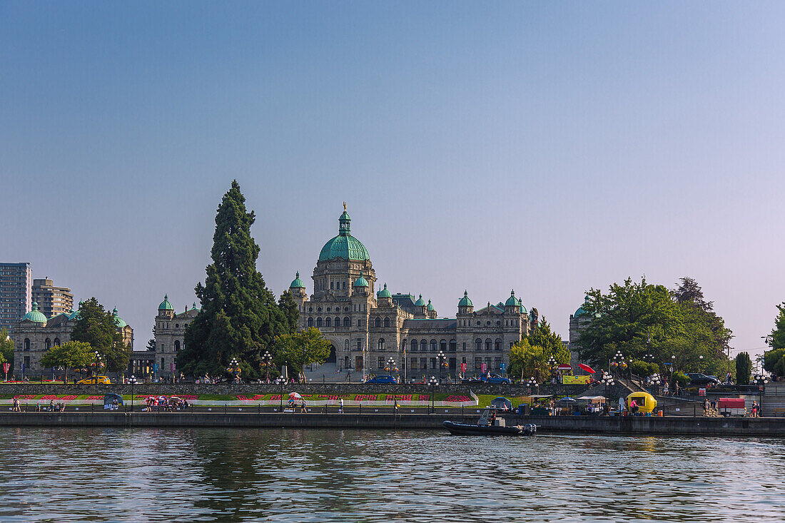 Victoria; Inner Harbour, Parliament, British Columbia, Kanada