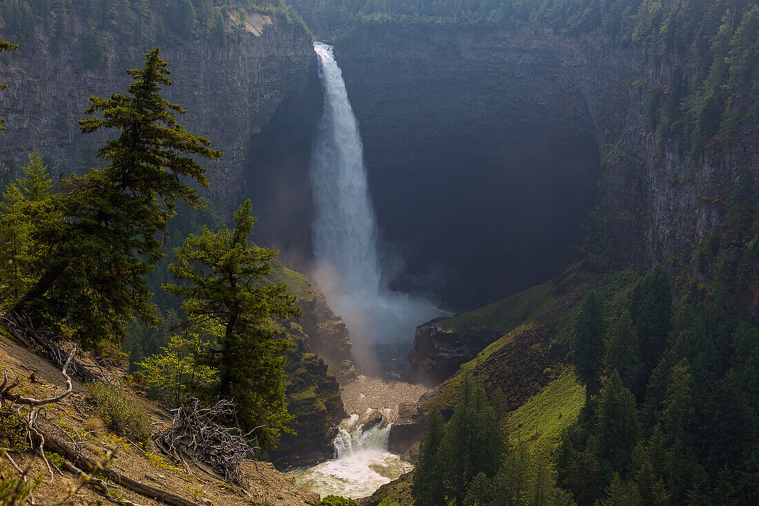 Well Gray Provincial Park, Helmcken Falls, British Columbia, Kanada