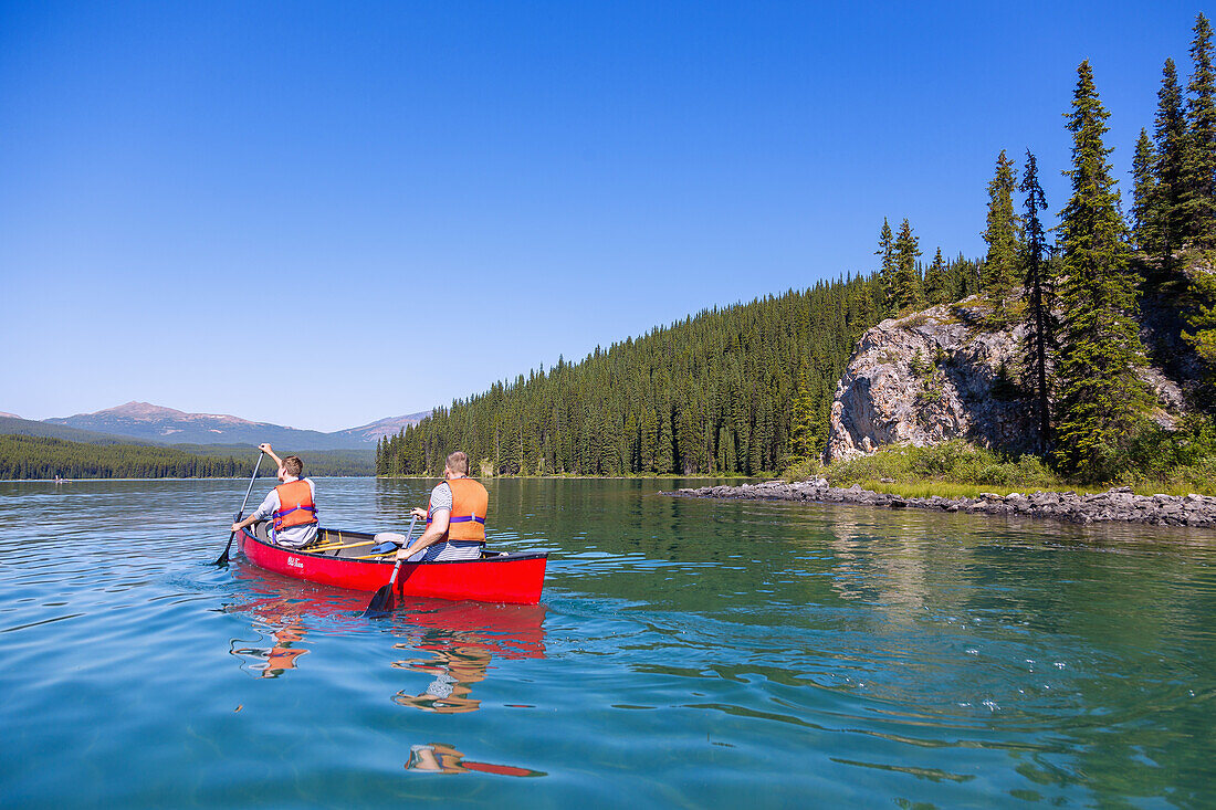 Jasper National Park, Maligne Lake, Kanuten, Alberta, Kanada