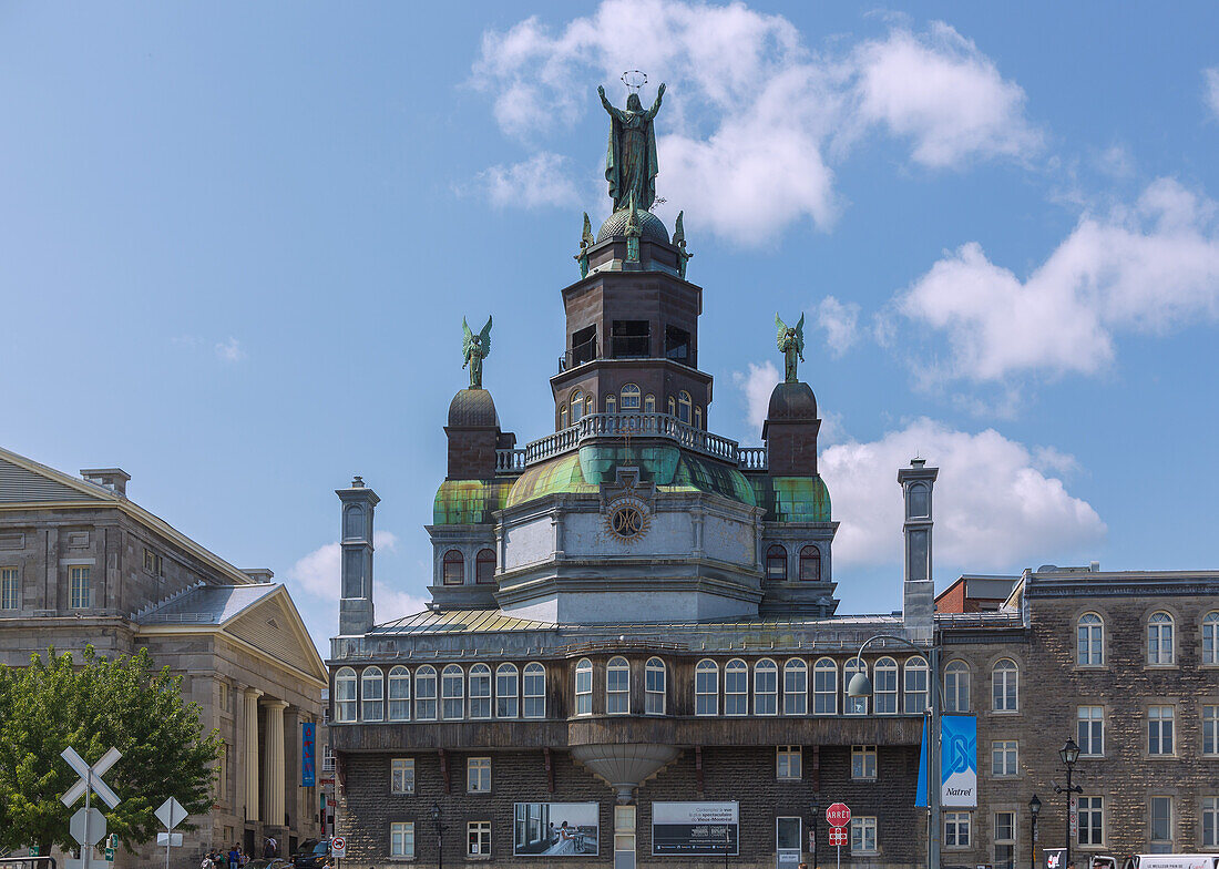 Montreal; Marguerite-Bourgeoys Museum and Notre-Dame-de-Bon-Secours Chapel