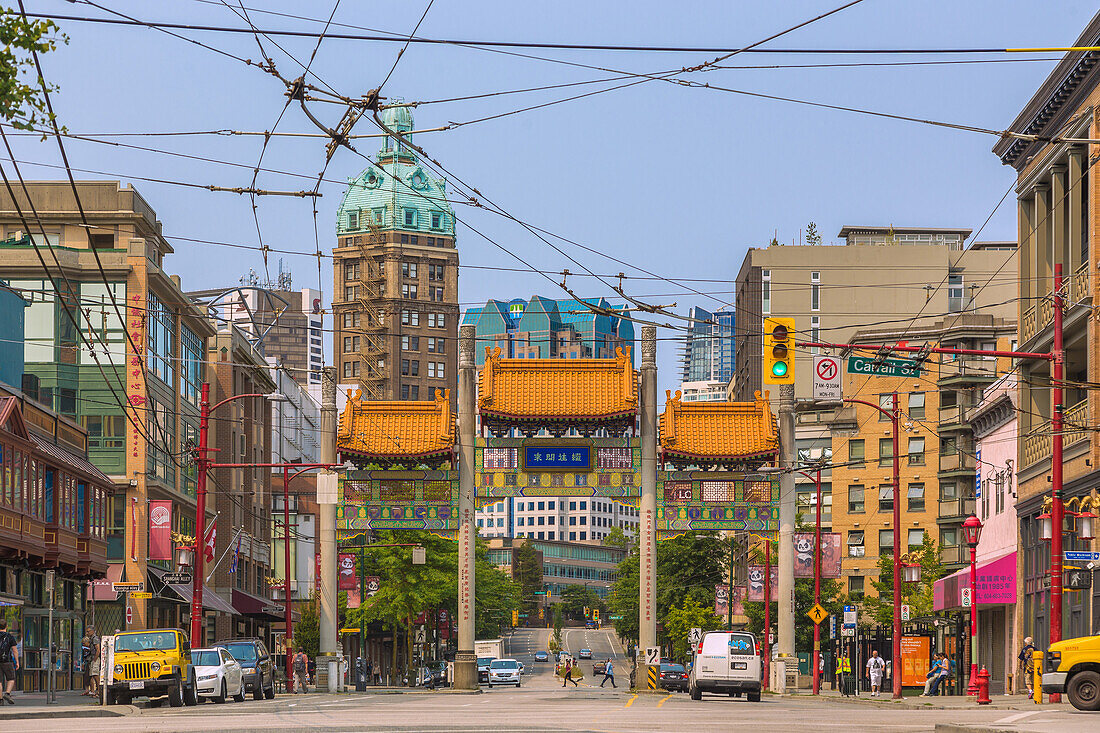 Vancouver, Chinatown, chinesisches Tor an der Pender Street, British Columbia, Kanada