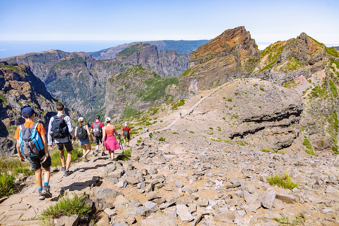 Pico do Arieiro, Pico Ruivo, summit, trail PR1