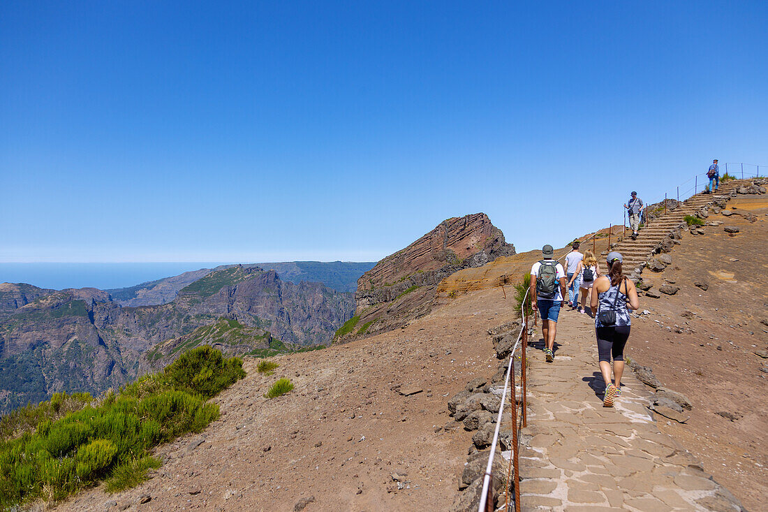 Pico do Arieiro, Pico Ruivo, summit, trail PR1