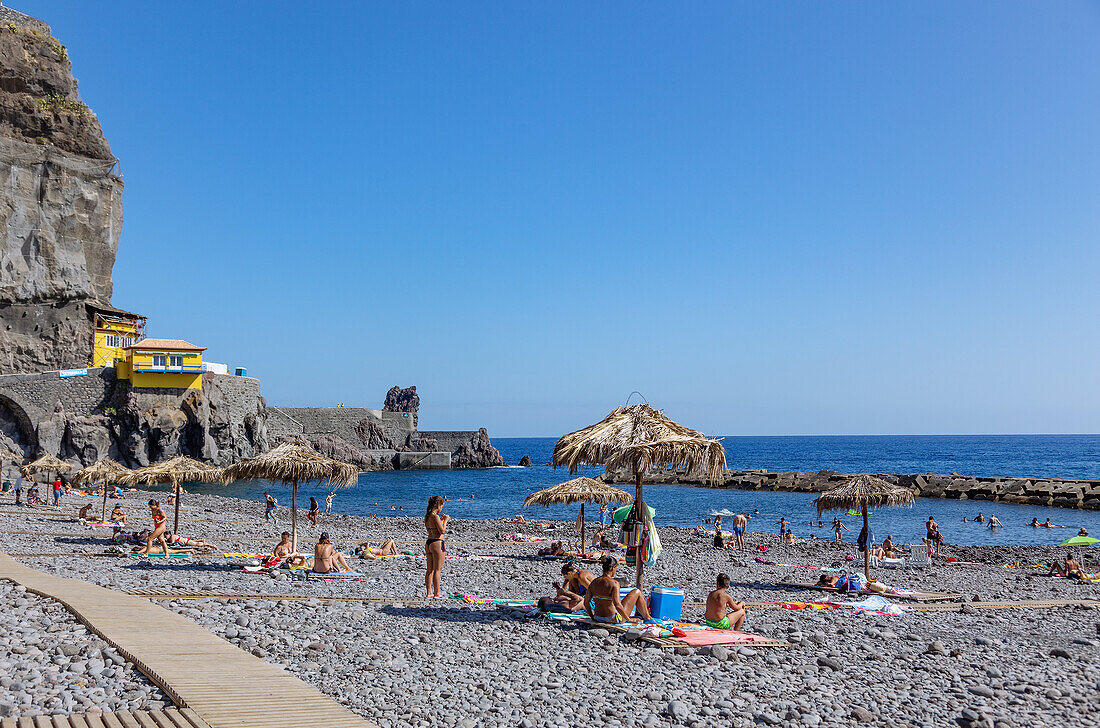 Ponta do Sol, Pebble Beach, Cais da Ponte do Sol, Restaurant Sol Poente