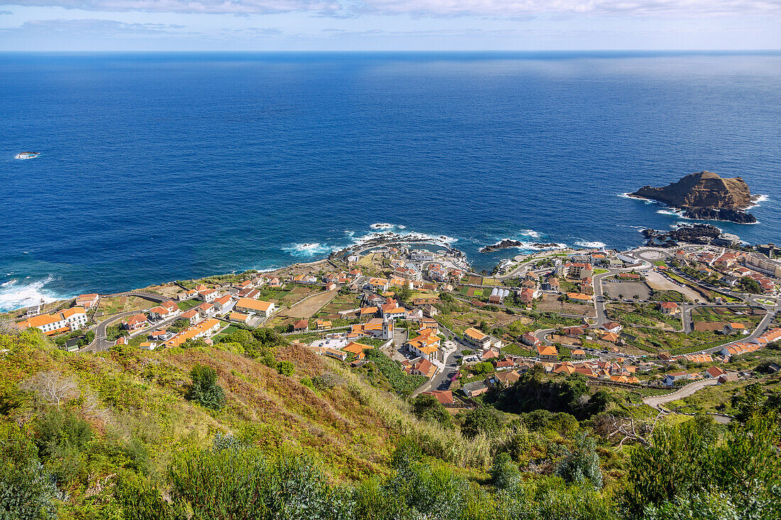 Porto Moniz, Ilheu Mole, Penedia, Ausblick vom Miradouro, portugiesische Insel Madeira, Portugal