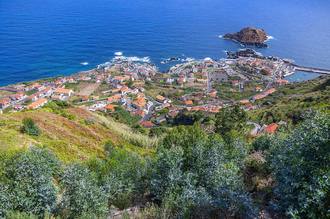 Porto Moniz, Ilheu Mole, Penedia, view from Miradouro