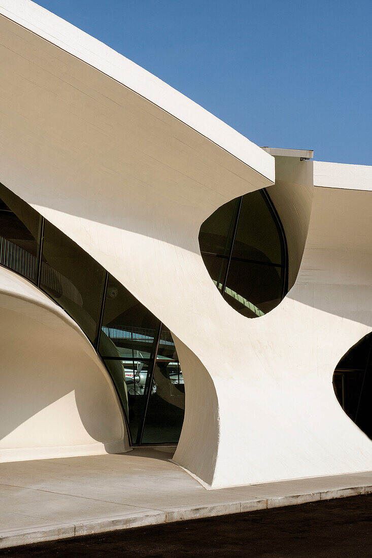 TWA hotel designed by Eero Saarinen at JFK Airport.