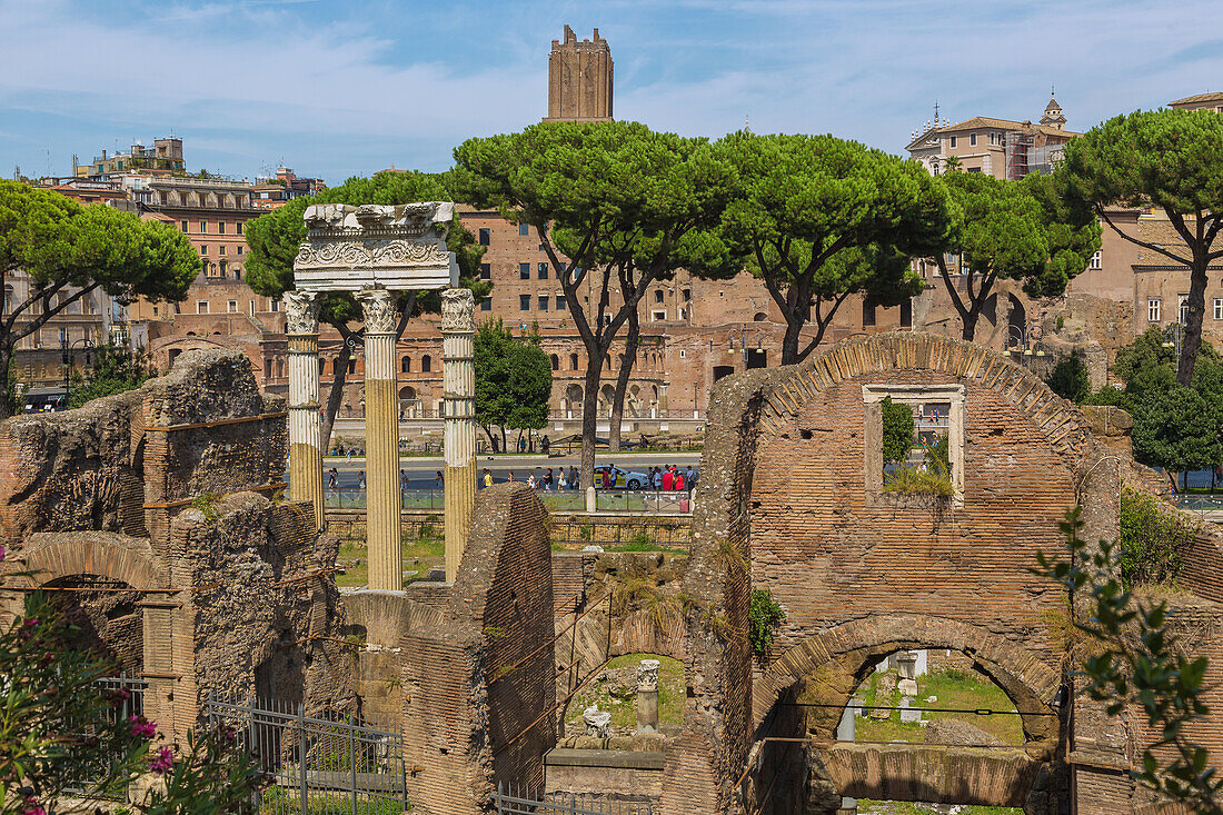 Rome, Imperial Forums, Caesarforum and Temple of Venus Genetrix on Via dei Fori Imperiali