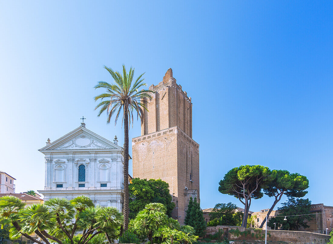 Rom, Kirche Santa Maria da Siena, Torre delle Milizie, Trajansmärkte, Latium, Italien