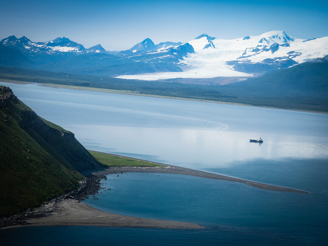 Luftaufnahme, Hallo Bay im Anflug mit Wasserflugzeug, Katmai National Park and Preserve, Alaska