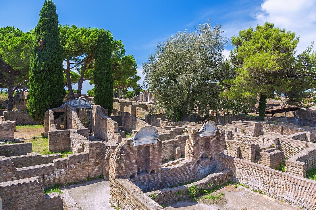Rome, Ostia Antica, Domus del Protiro, overview of Terme del Filosofo