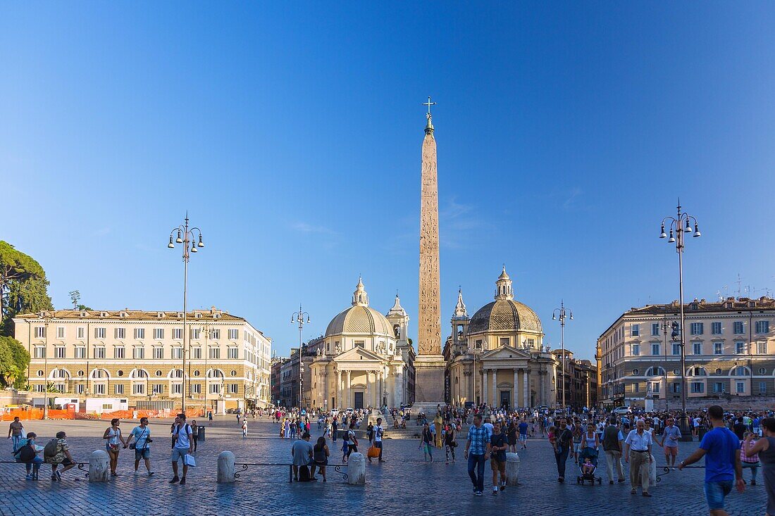 Rome, Piazza del Popolo, Santa Maria in Montesanto and Santa Maria dei Miracoli, Via del Corso