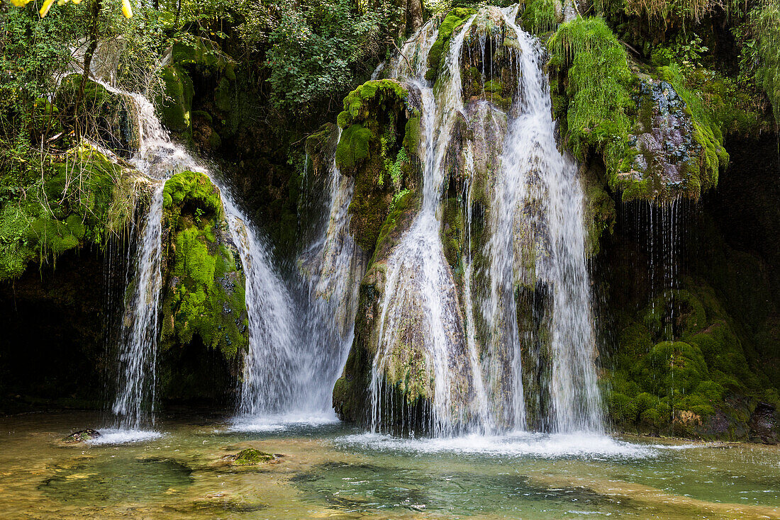 Sinterterrassen, Cascade des Tufs, Arbois, Departement Jura, Bourgogne-Franche-Comté, Jura, Frankreich