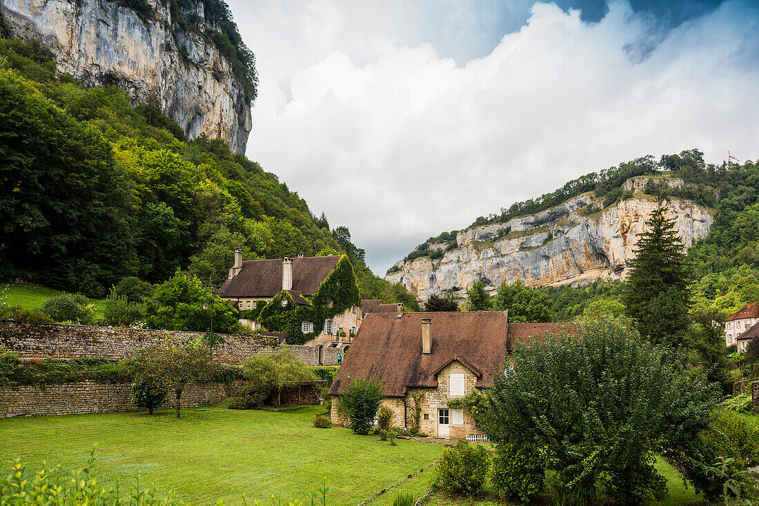 Baume-les-Messieurs, Departement Jura, Bourgogne-Franche-Comté, Jura, Frankreich