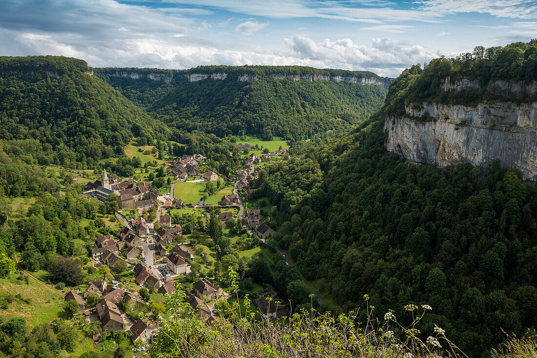 Baume-les-Messieurs, Departement Jura, Bourgogne-Franche-Comté, Jura, Frankreich