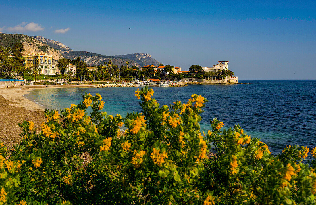 Bay of Beaulieu-sur-Mer in spring, French Riviera, France
