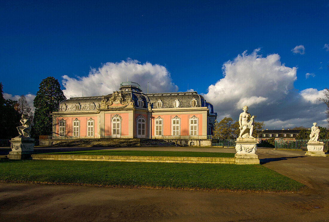 Schloss Benrath in Düsseldorf, Nordrhein-Westfalen, Deutschland
