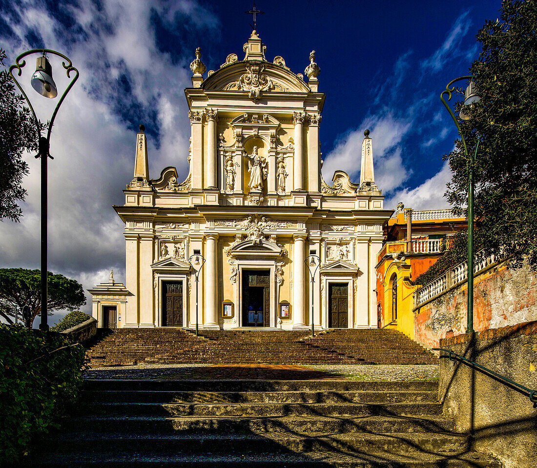 Wallfahrtskirche San Giacomo di Corte in Santa Margherita Ligure, Provinz Genua, Ligurien, Riviera di Levante, Italien