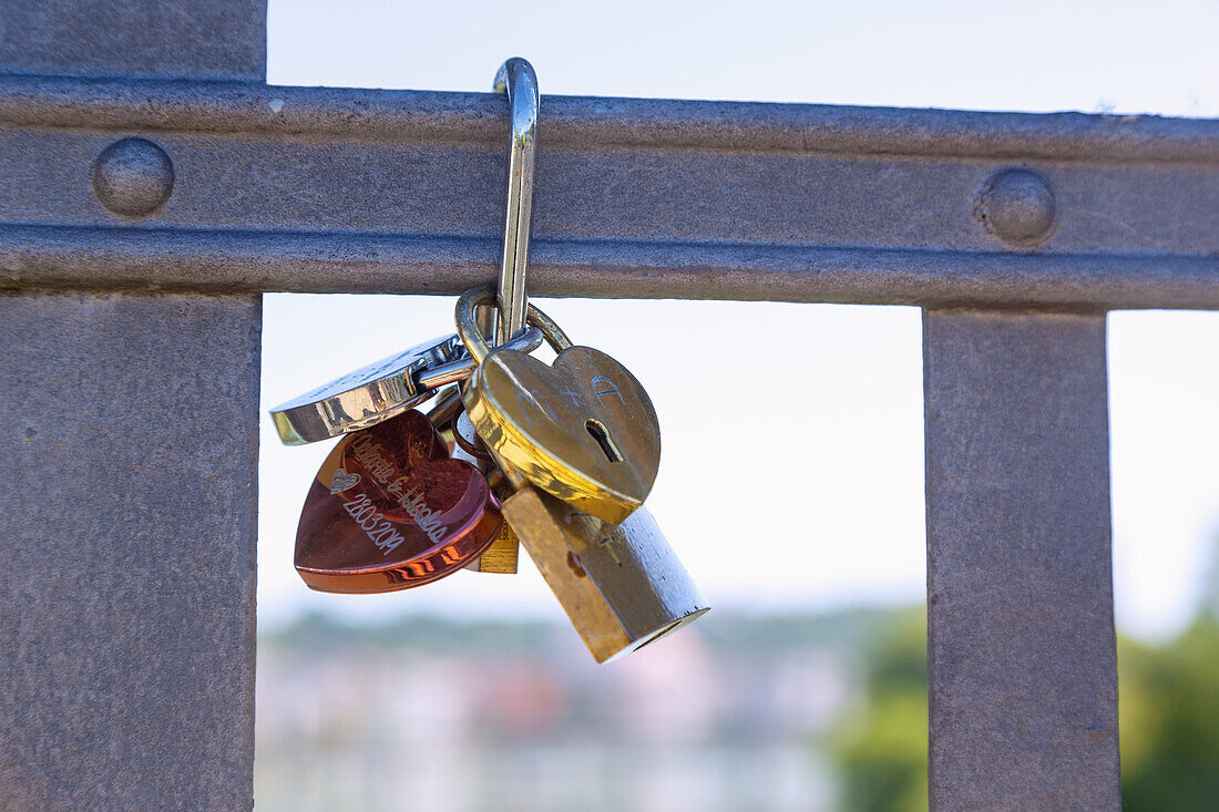 Love locks on the Innsteg in Passau